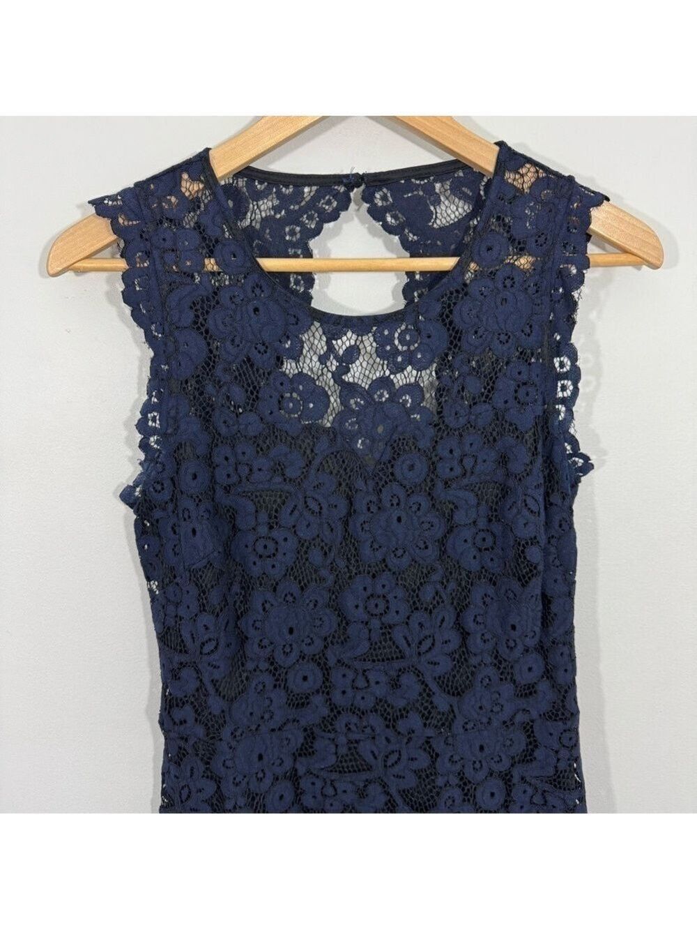Reitmans Sweetheart Fit & Flare Dress Sz 4 Navy Blue Lace Overlay Open Back VGUC - Picture 3 of 14
